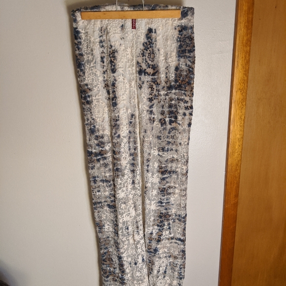 Lace Maxi Skirt - Picture 2 of 6